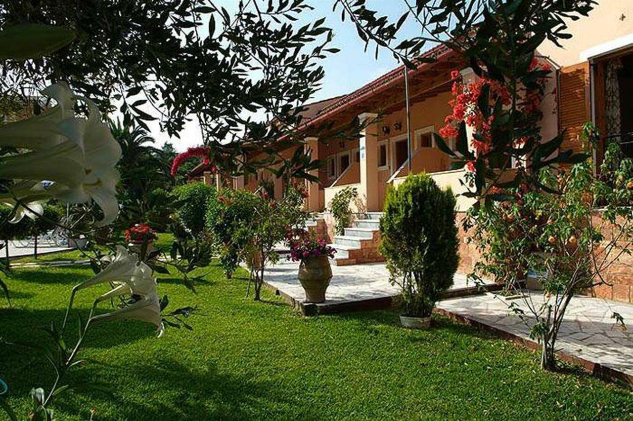 Mary Helen Apartments Kassiopi Exterior foto
