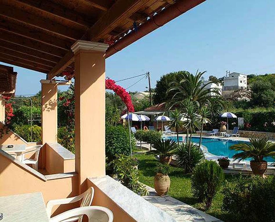 Mary Helen Apartments Kassiopi Exterior foto
